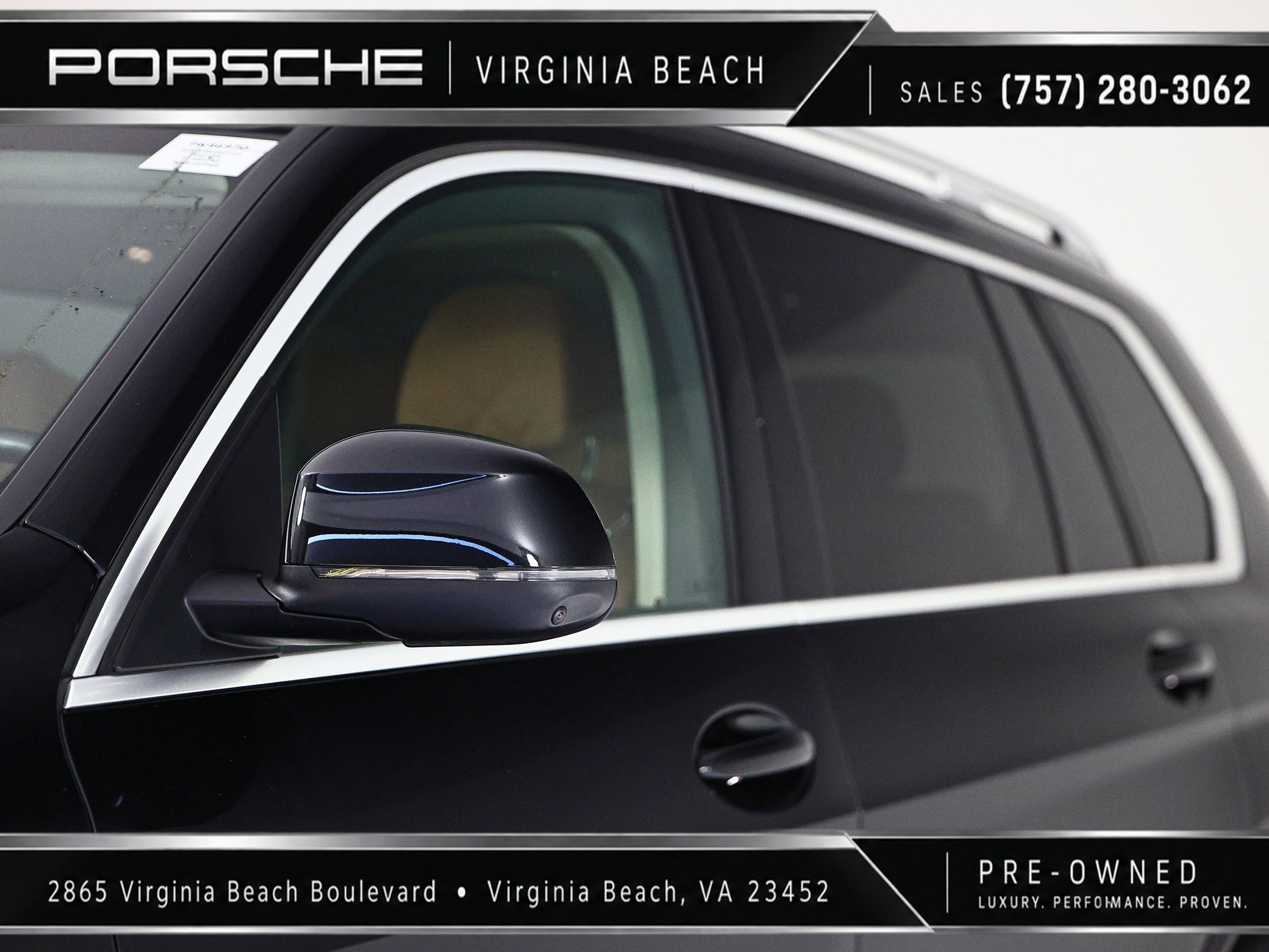 Used 2025 Black BMW xDrive40i image 12