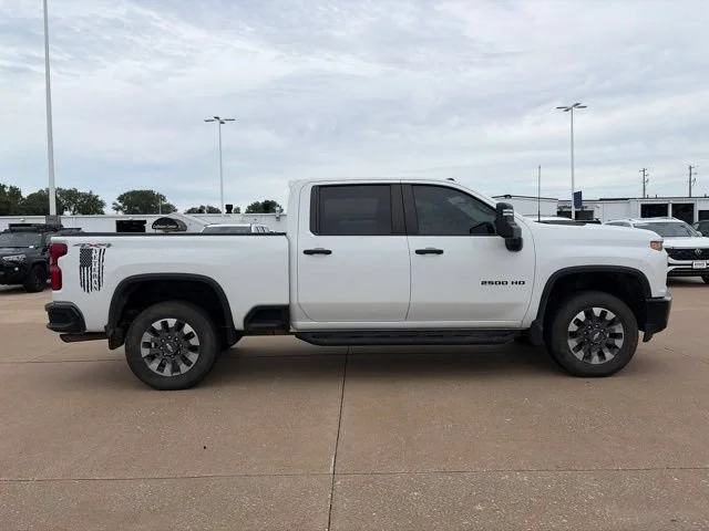 Used 2021 Summit White Chevrolet Custom image 2