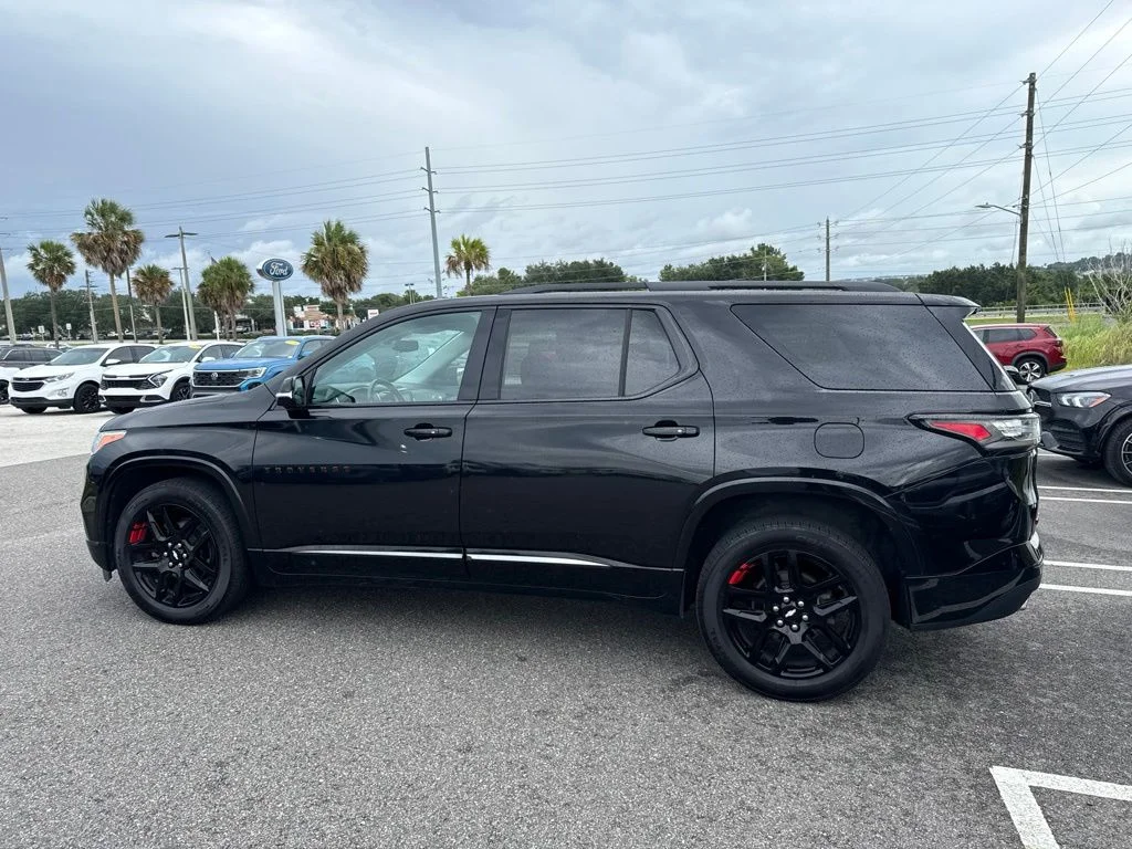 Used 2018 Black Metallic Chevrolet Premier image 4