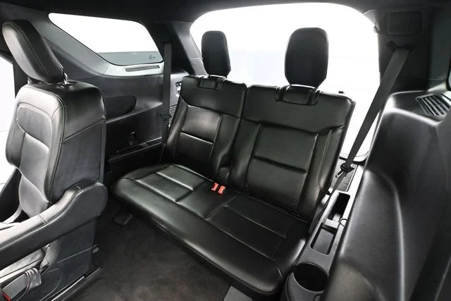 Used 2020 Black Ford Limited image 34