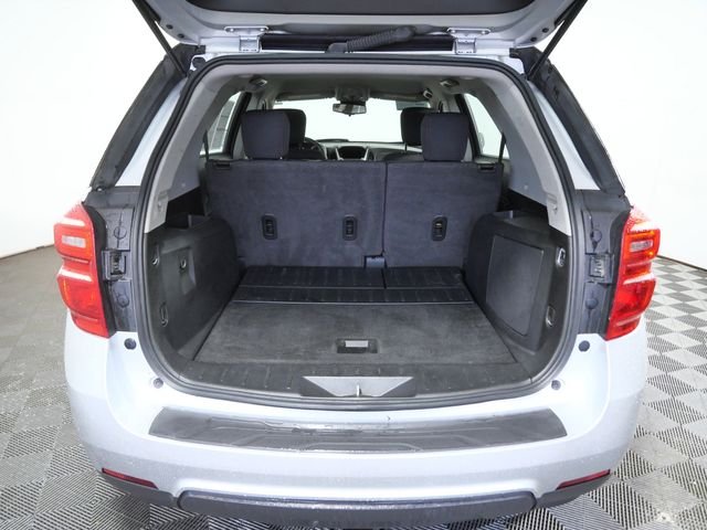 Used 2017 Silver Chevrolet LS image 9