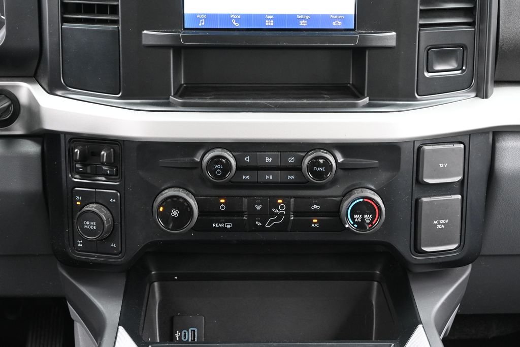 Used 2024 Gray Ford XLT image 28