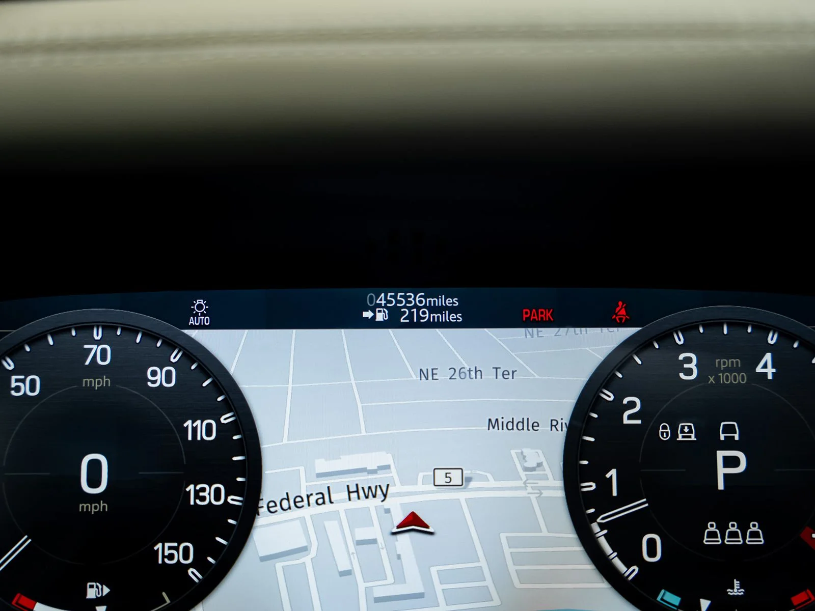 Used 2020 Blue Land Rover HSE image 47