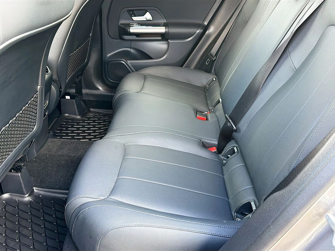 Used 2023  Mercedes-Benz GLA 250 image 27