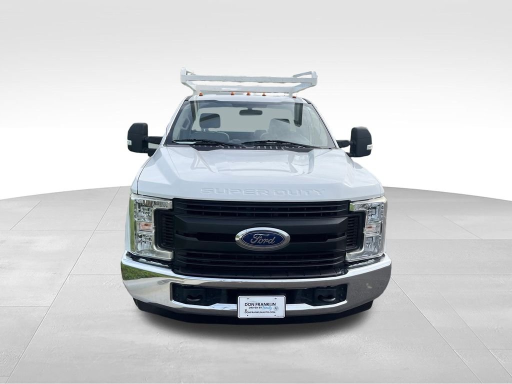 Used 2019 White Ford XL image 8