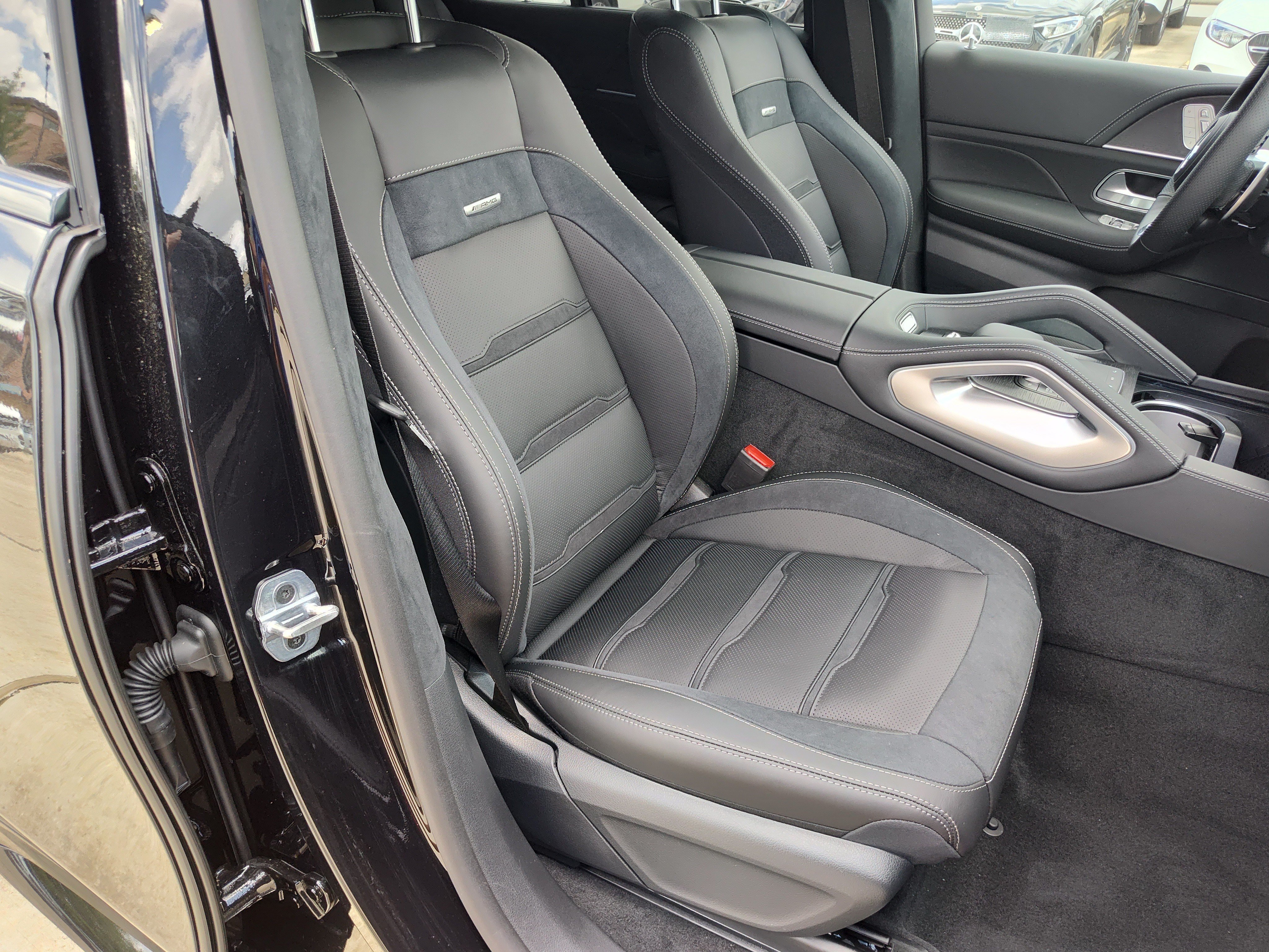 New 2026 Obsidian Black Metallic Mercedes-Benz AMG® GLE 63 S 4MATIC+ SUV image 27