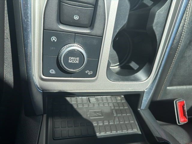 Used 2020 Black Metallic Ford Limited image 37