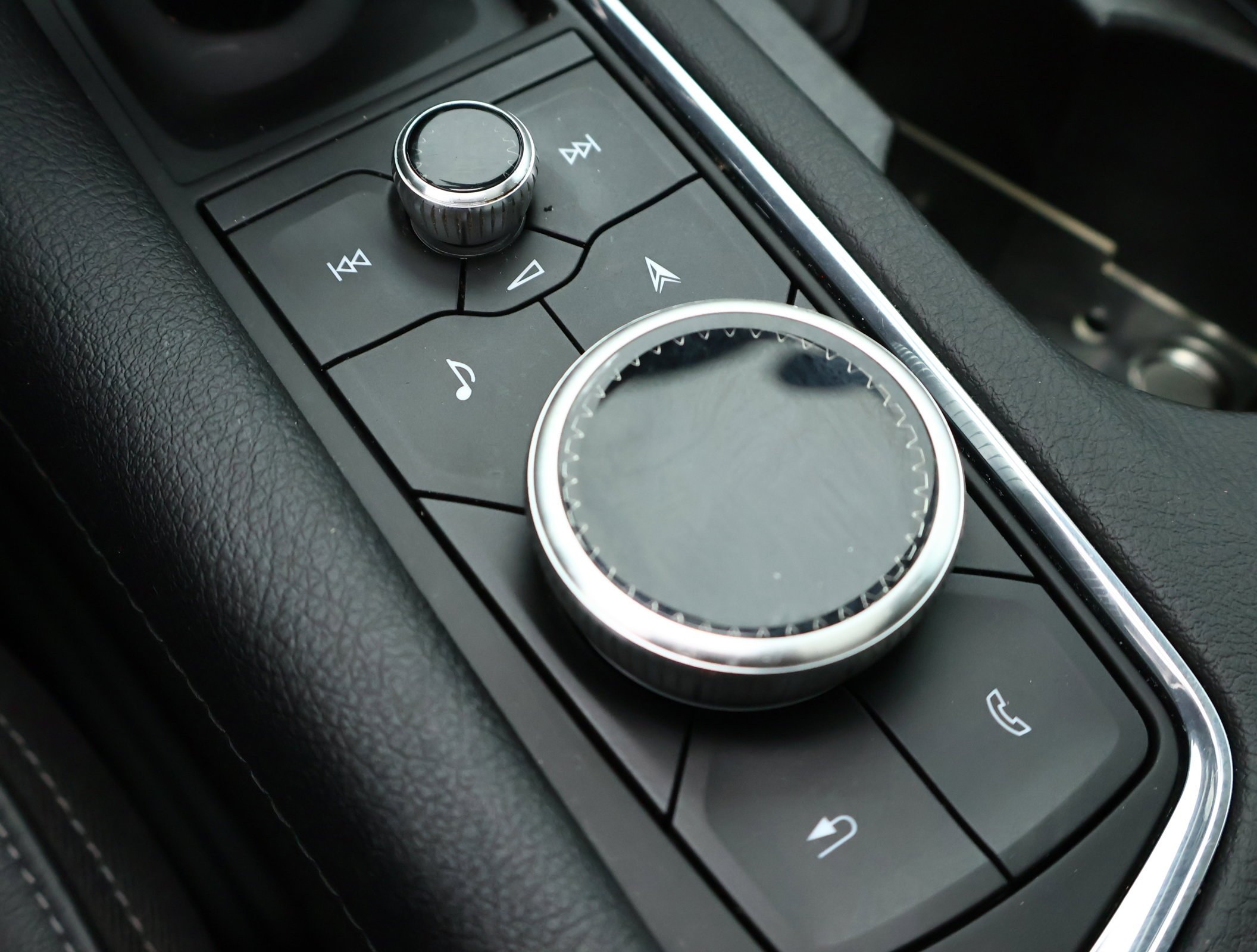 2024 Cadillac XT6 Sport - Photo 21