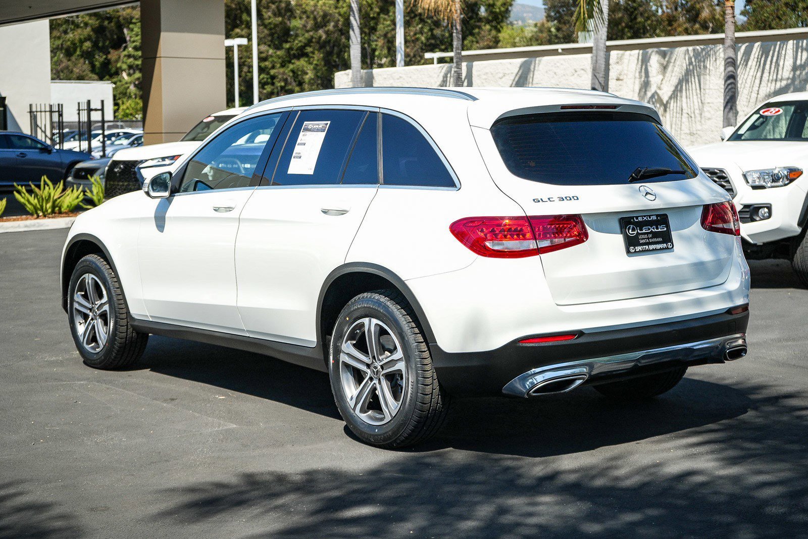 Used 2019 Polar White Mercedes-Benz 300 image 4
