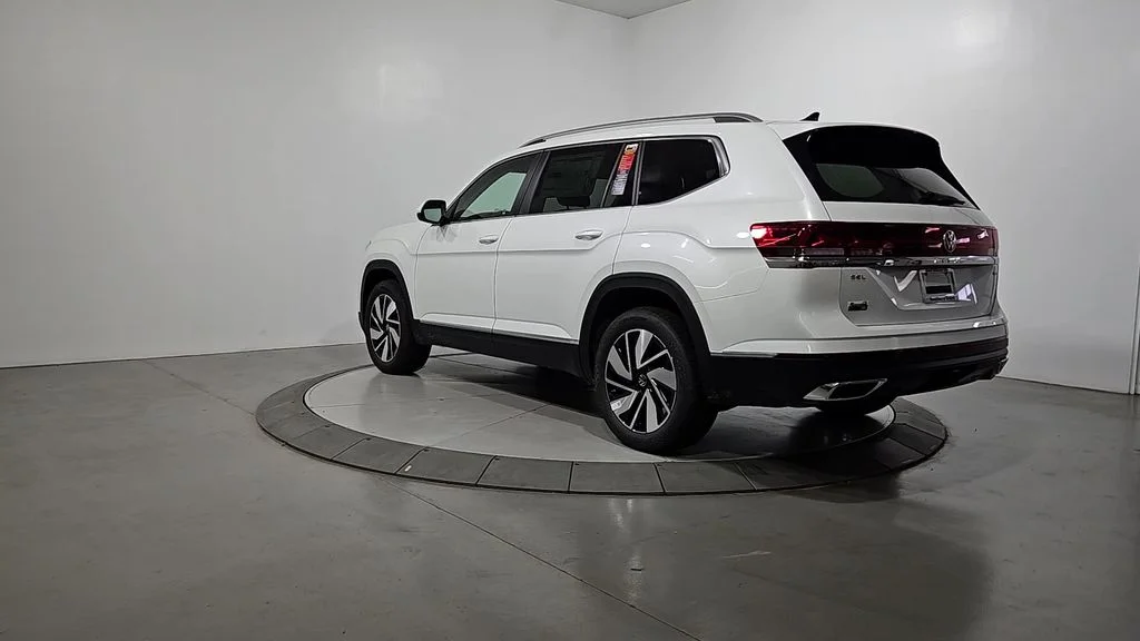 New 2026 White/off-white Volkswagen 2.0T SEL image 3