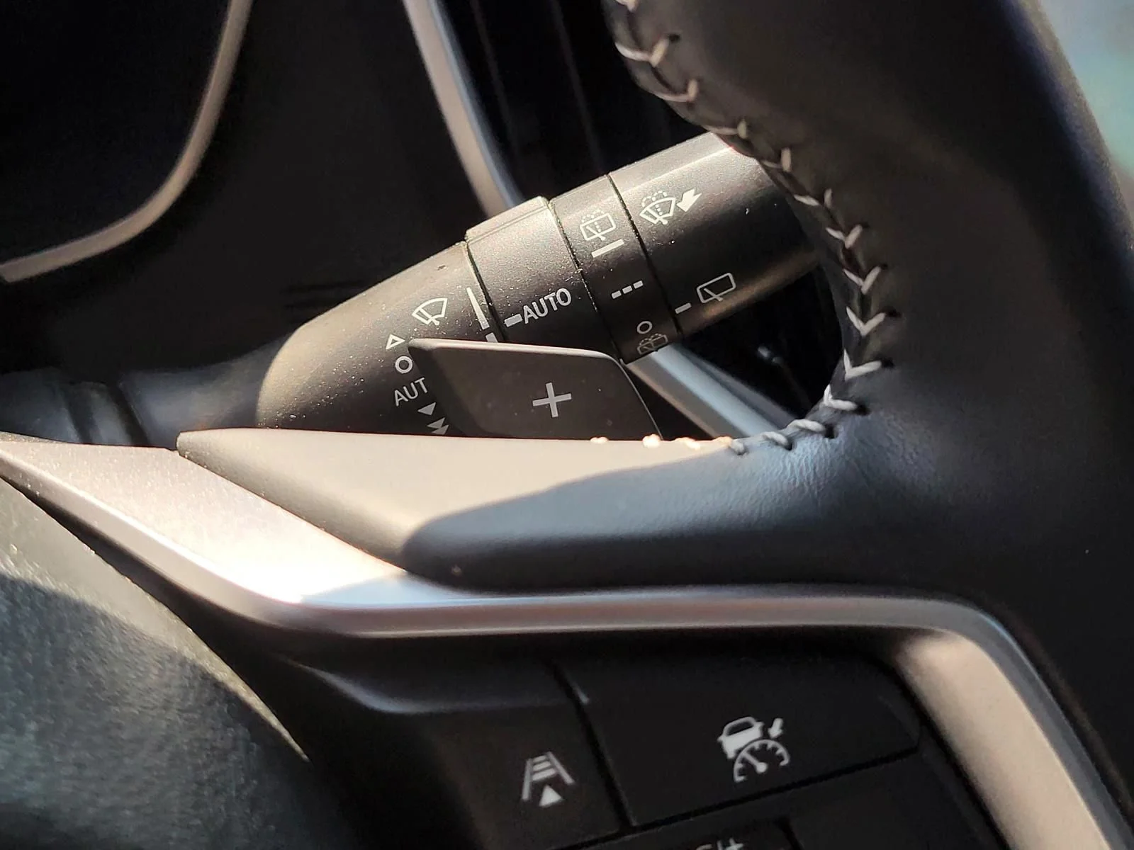 Used 2023 Gray Subaru Touring image 29