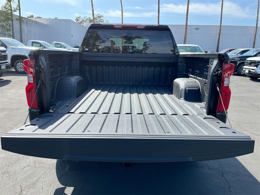 2025 Chevrolet Silverado 1500 Custom - Photo 25