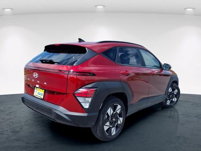 Used 2025 Red Hyundai SEL image 8