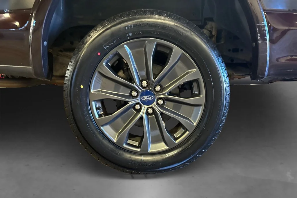 Certified Used 2018 Magma Red Ford XLT image 22