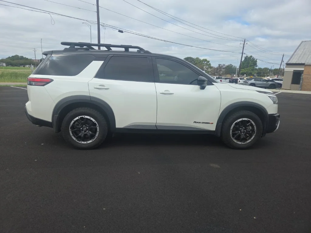 Used 2024 White Nissan Rock Creek image 11