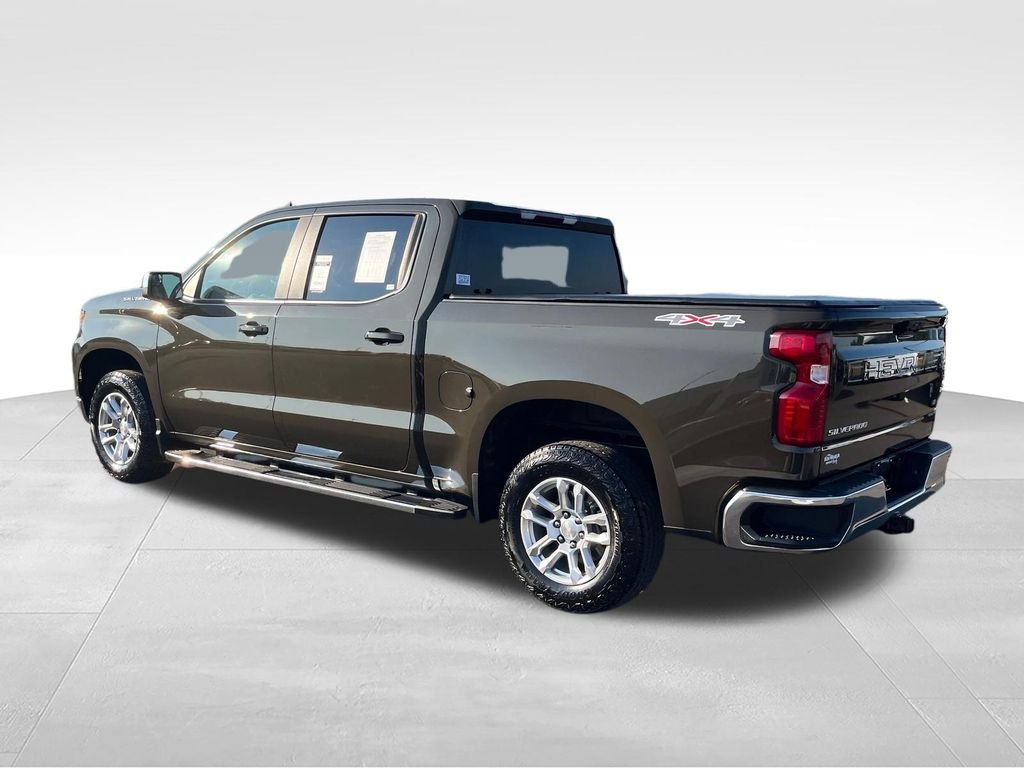 Used 2023 Brown Chevrolet LT image 4