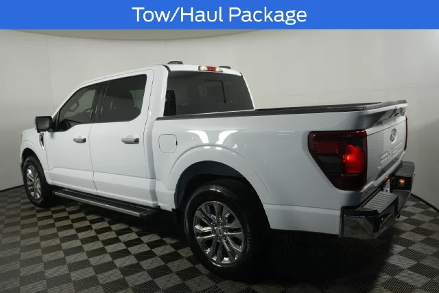 New 2026 Oxford White Ford XLT image 5