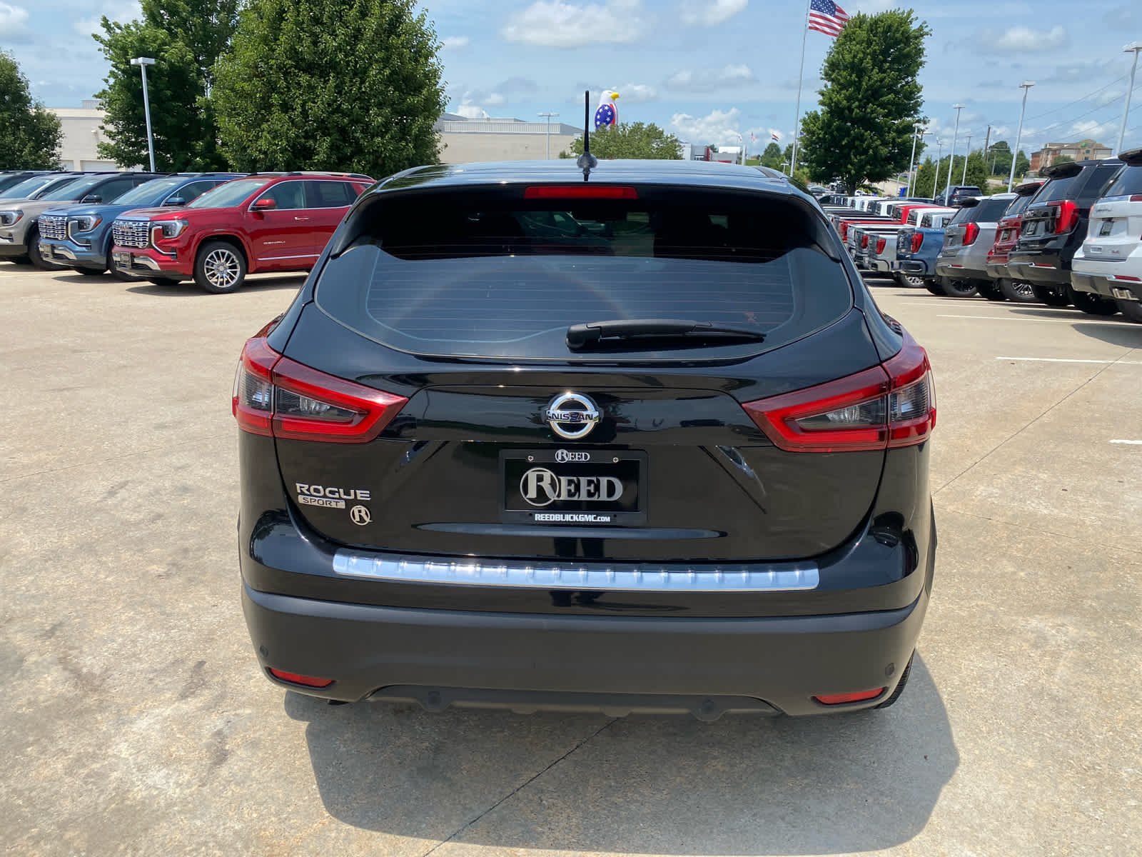 Used 2020 Black Nissan S image 4
