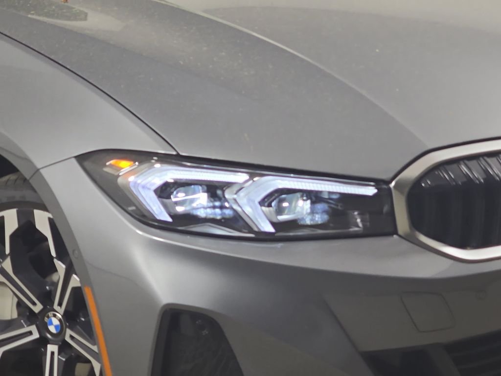 2025 BMW 3 Series 330i - Photo 35