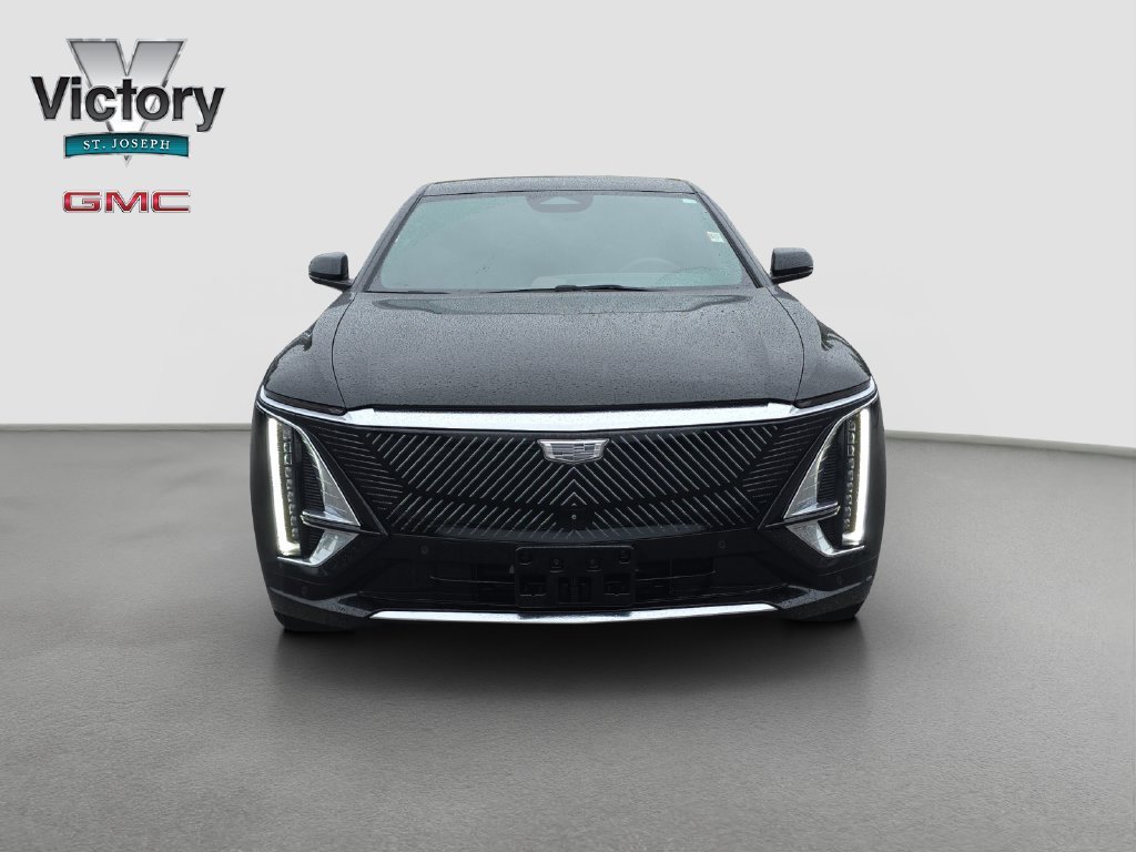 Used 2023 Cadillac LYRIQ Luxury with VIN 1GYKPMRK9PZ003432 for sale in Kansas City