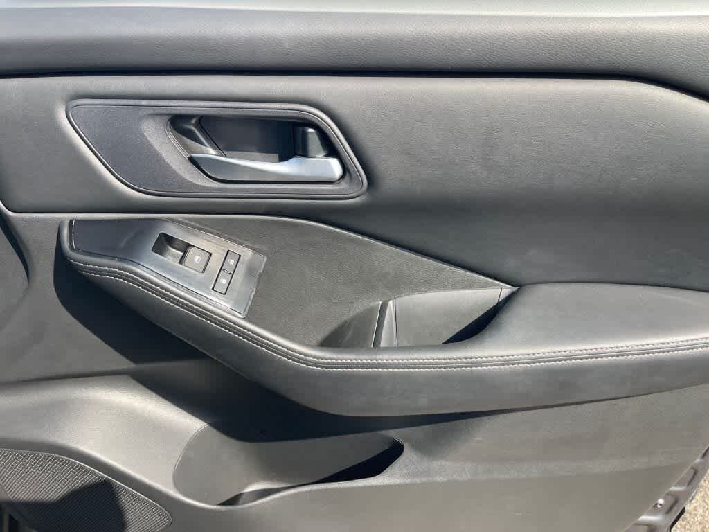 Used 2024 Gun Metallic Nissan SV image 39