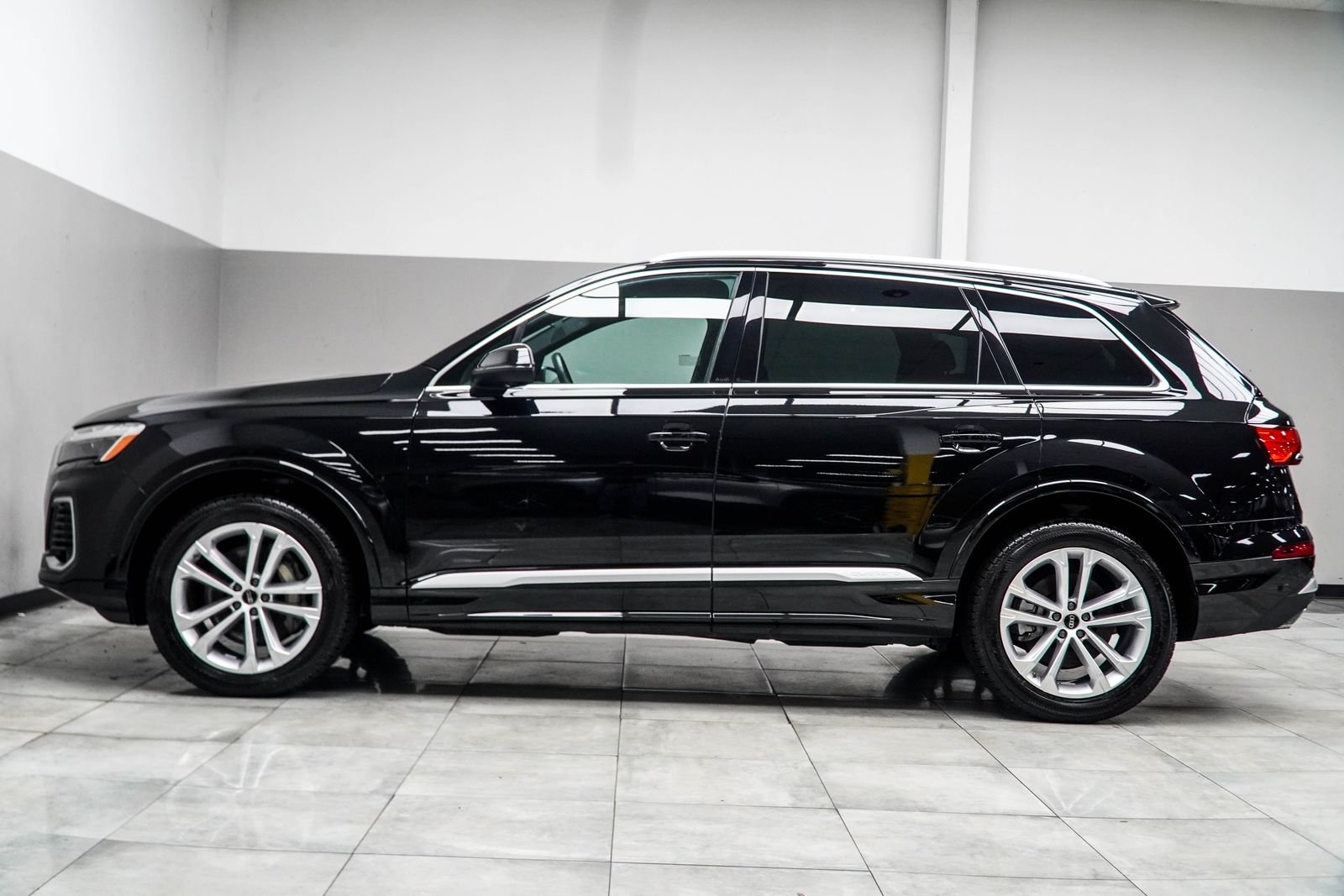 Used 2025 Black Audi 55 Premium Plus image 10