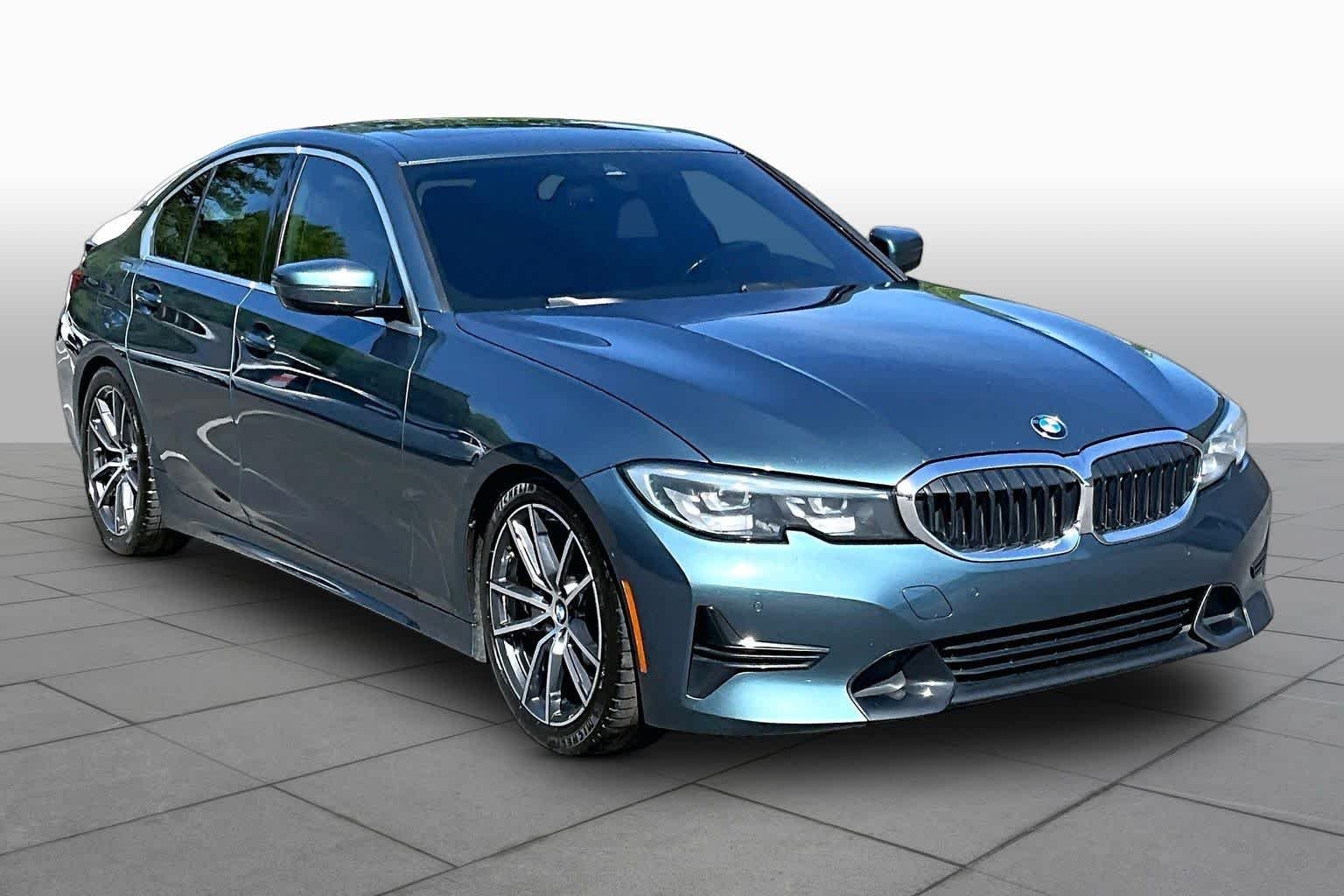Used 2020 Blue Ridge Mountain Metallic BMW 330i image 3