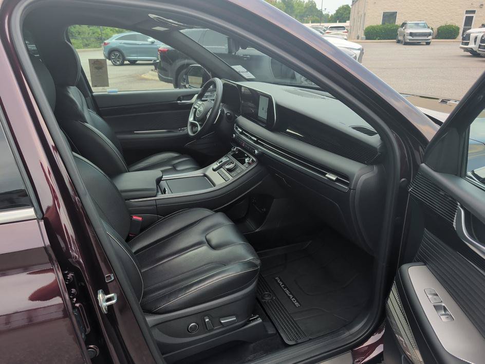 Used 2025 Sierra Burgundy Hyundai Calligraphy image 12