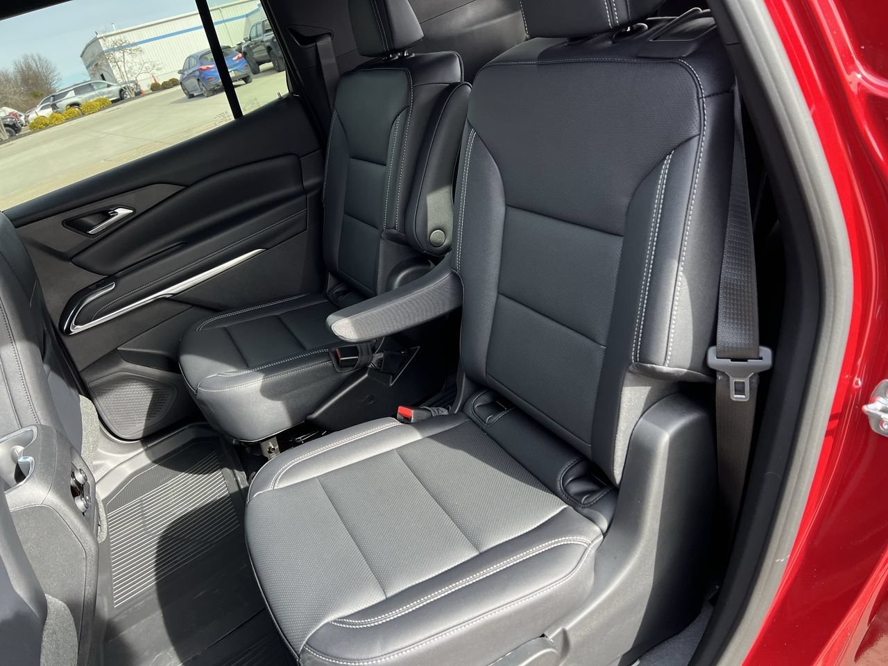 2026 Chevrolet Traverse LT - Photo 25