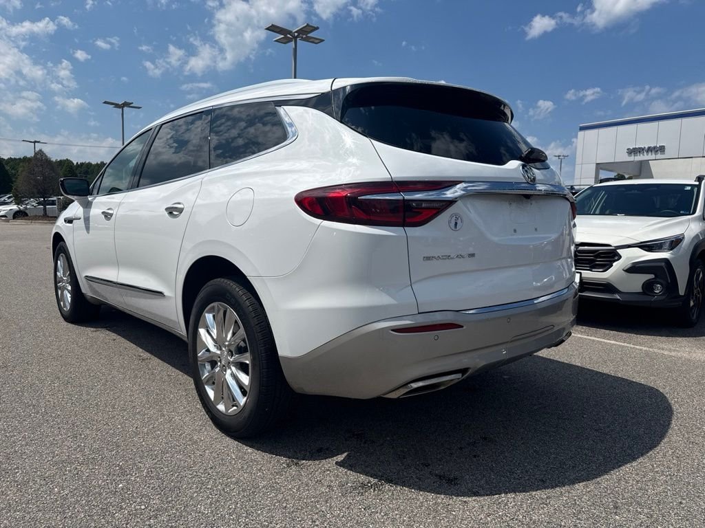 Used 2021 White Buick Essence image 3