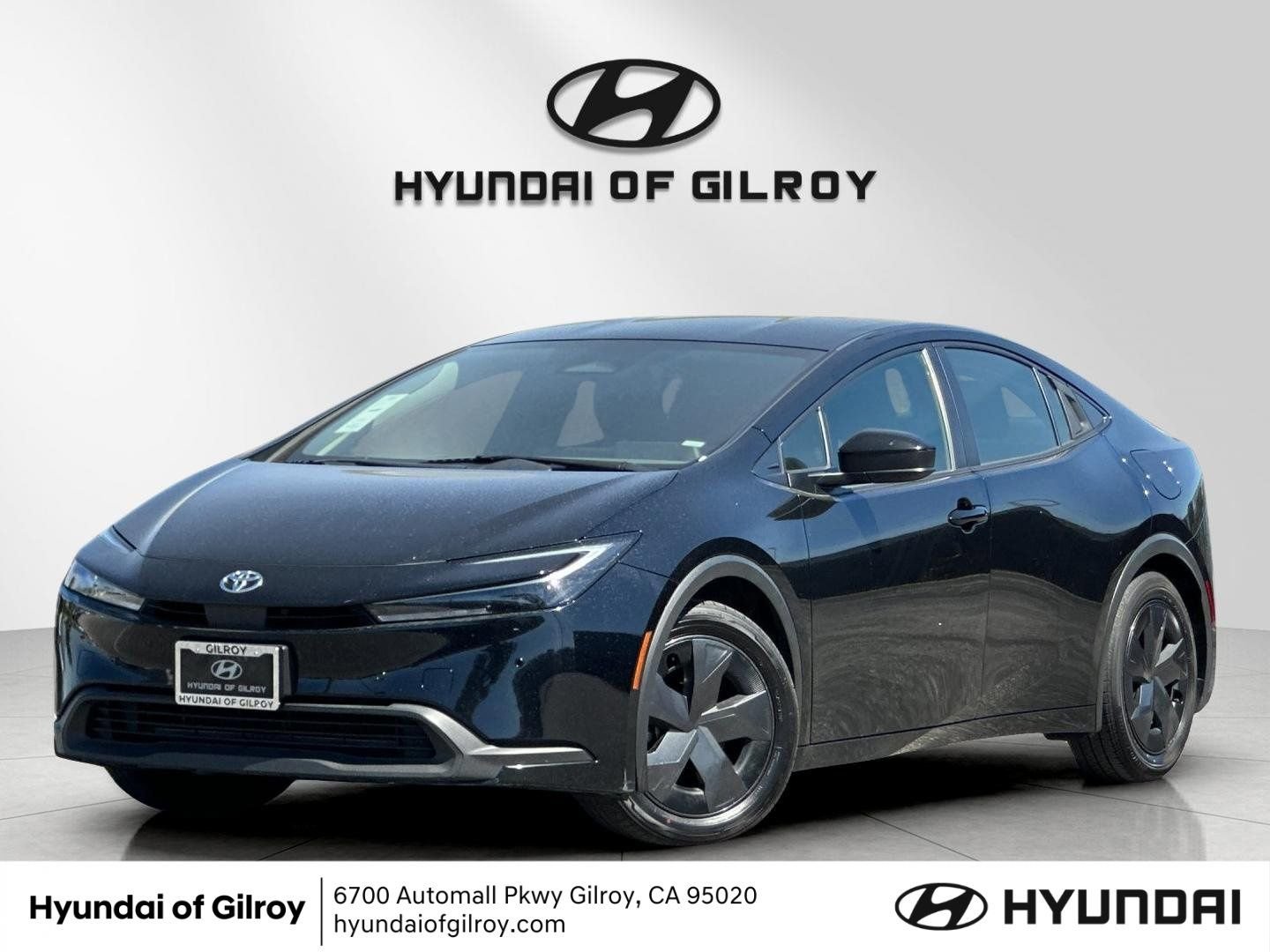 2024 Toyota Prius LE FWD's photo