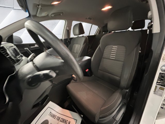 Used 2018 White Kia LX image 8