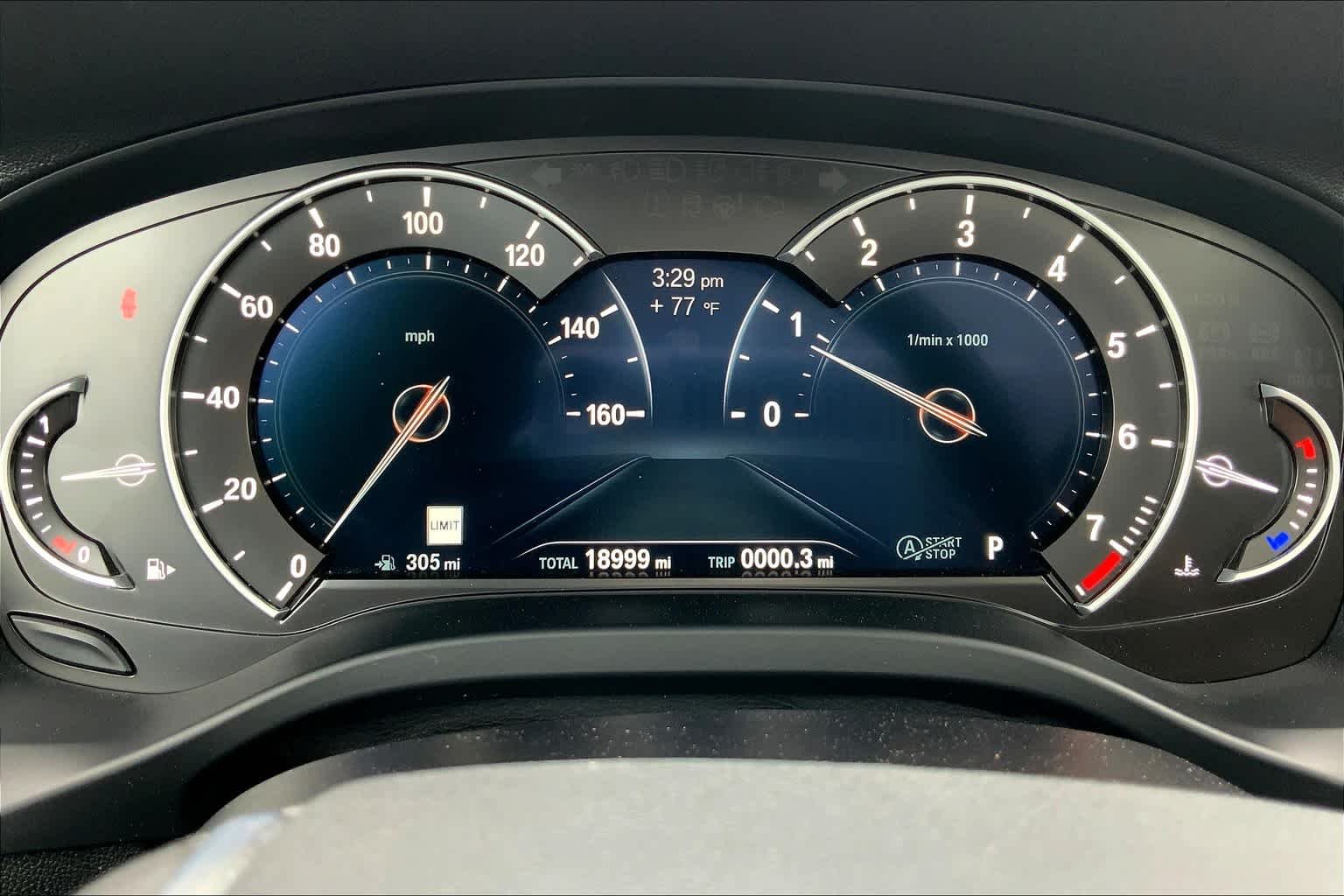 Used 2019 Dark Graphite Metallic BMW xDrive30i image 25