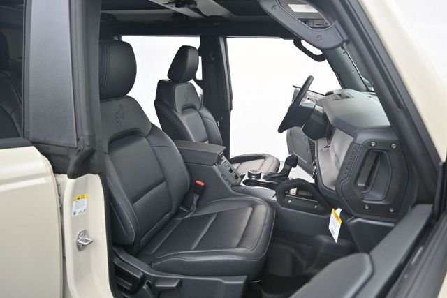 New 2026 Desert Sand Ford Badlands® image 27