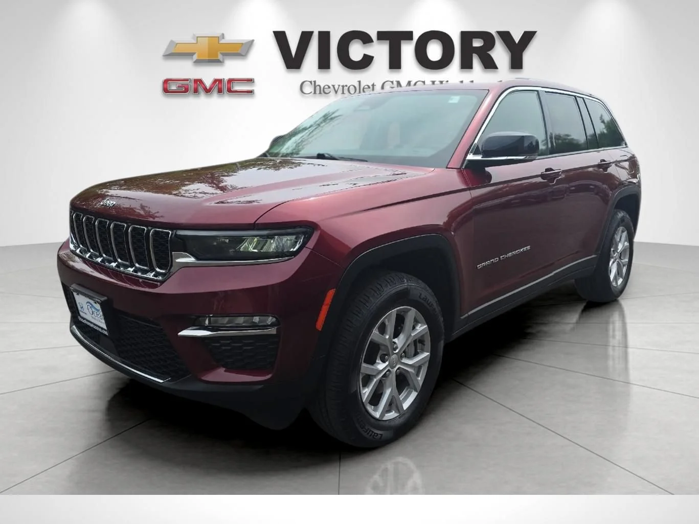 Used 2023 Velvet Red Pear Jeep Limited image 7