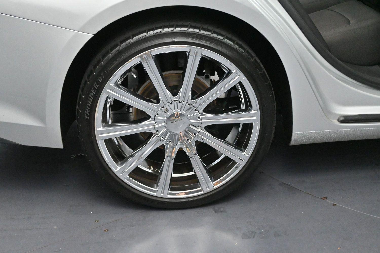Used 2021 SILVER ICE METALLIC Chevrolet LT image 34