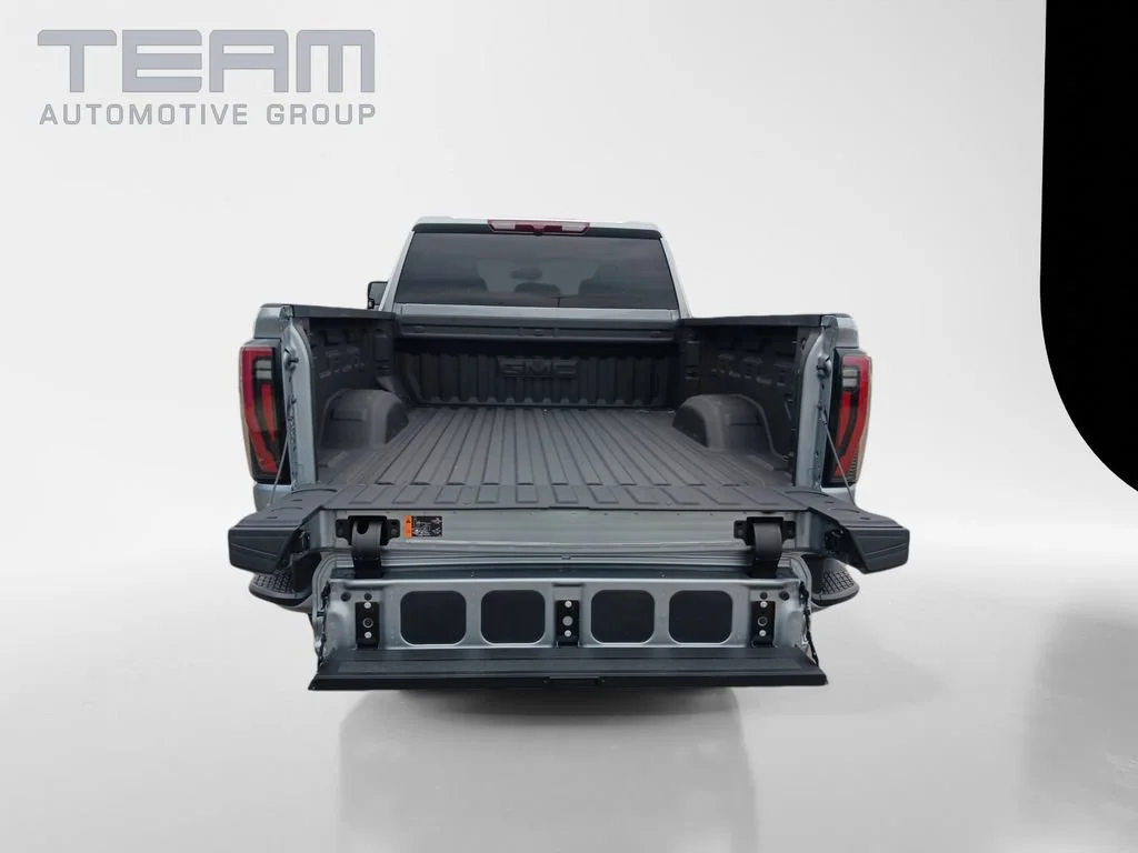 Used 2025 Sterling Metallic GMC AT4 image 30