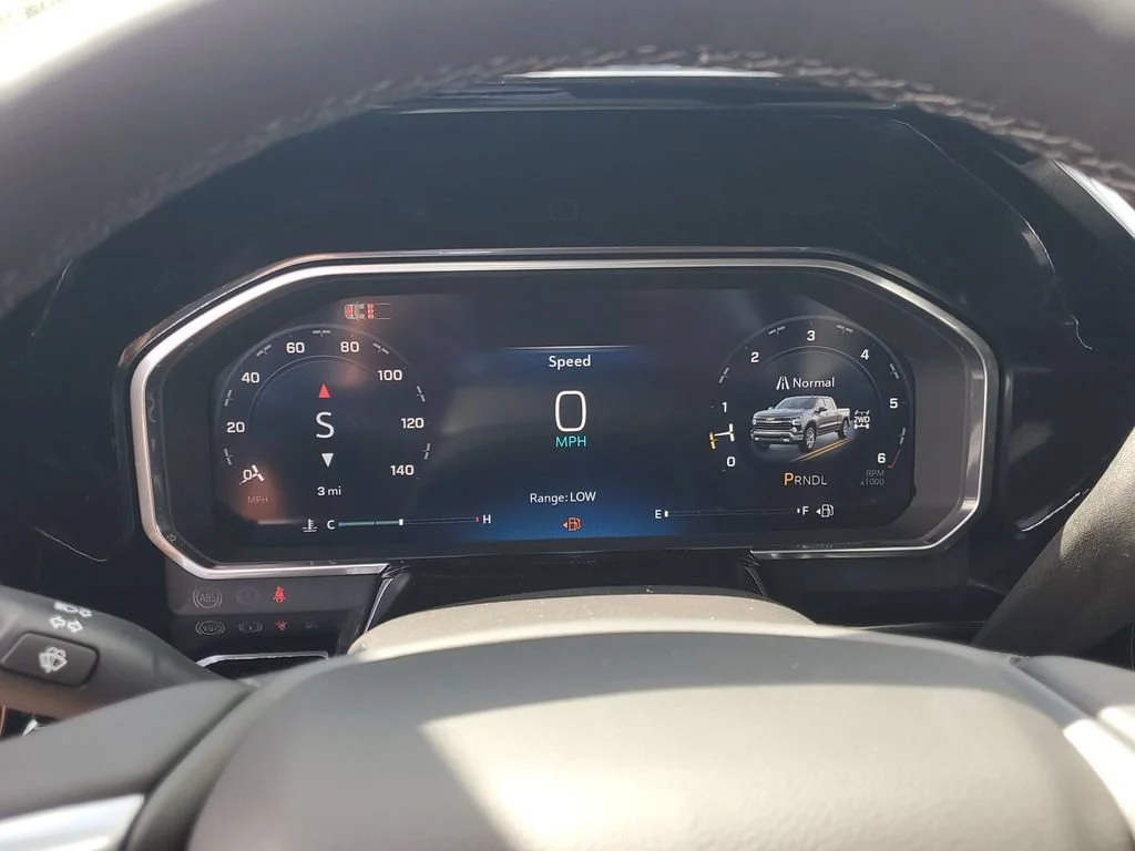 New 2026 Sterling Gray Metallic Chevrolet LT image 17