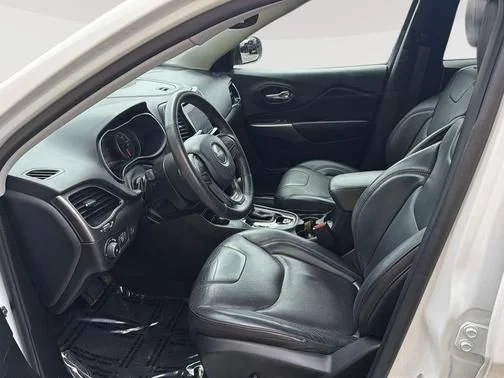 Used 2019 White Jeep Limited image 9