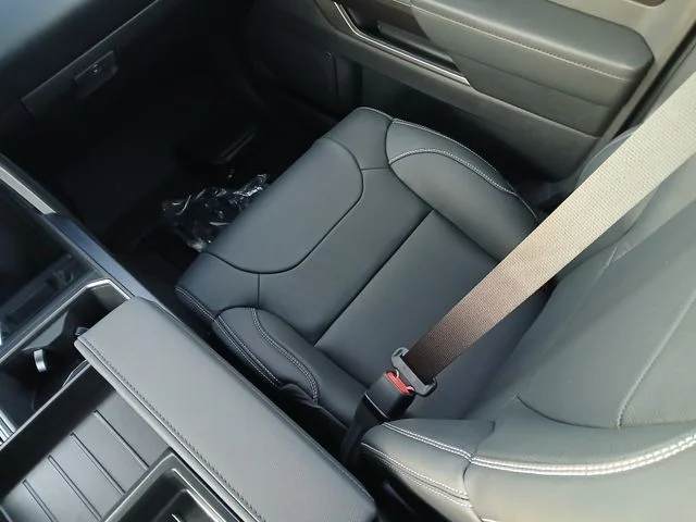 New 2026 Midnight Black Metallic Toyota SR5 image 24