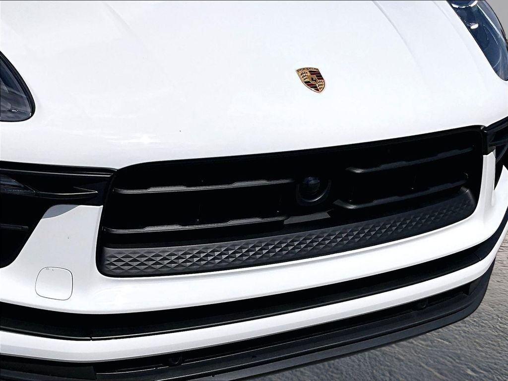 Used 2023 White Porsche  image 20