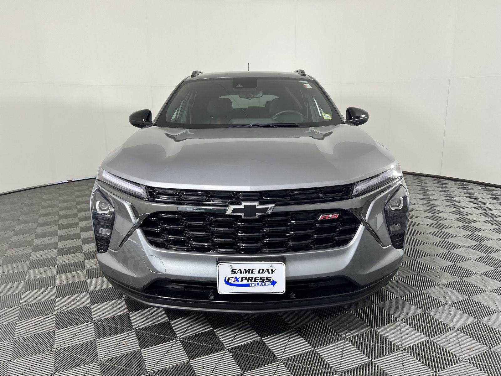 Used 2025 Sterling Gray Metallic Chevrolet 2RS image 28