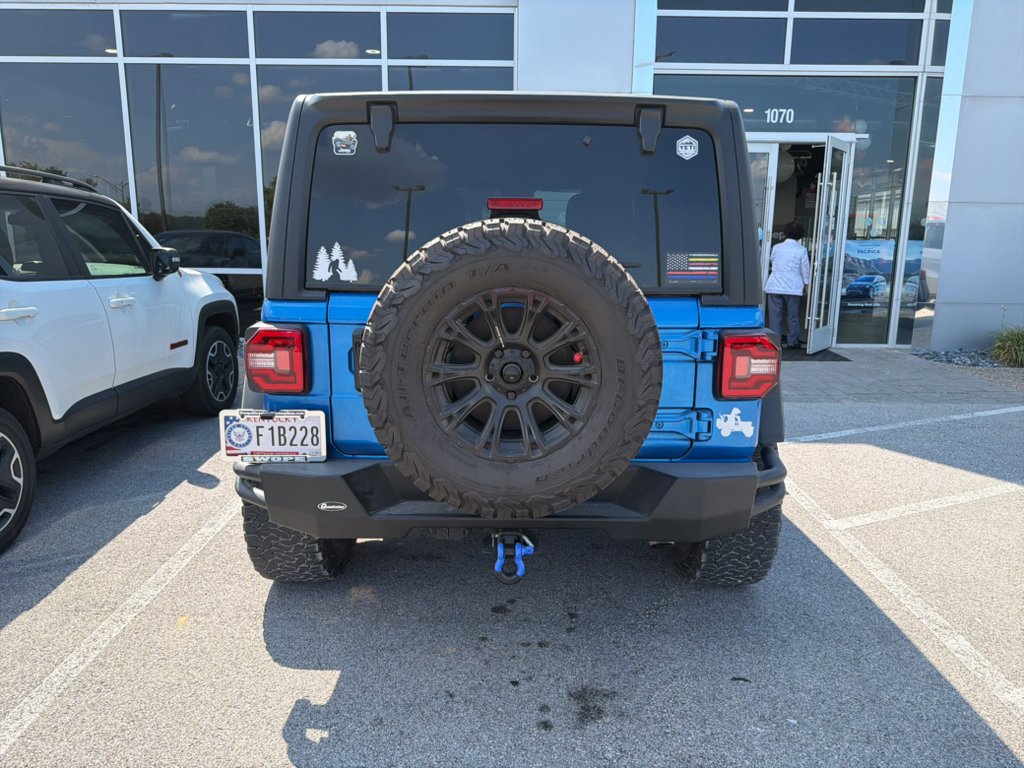 Used 2024 Hydro Blue Pearlcoat Jeep Rubicon image 5