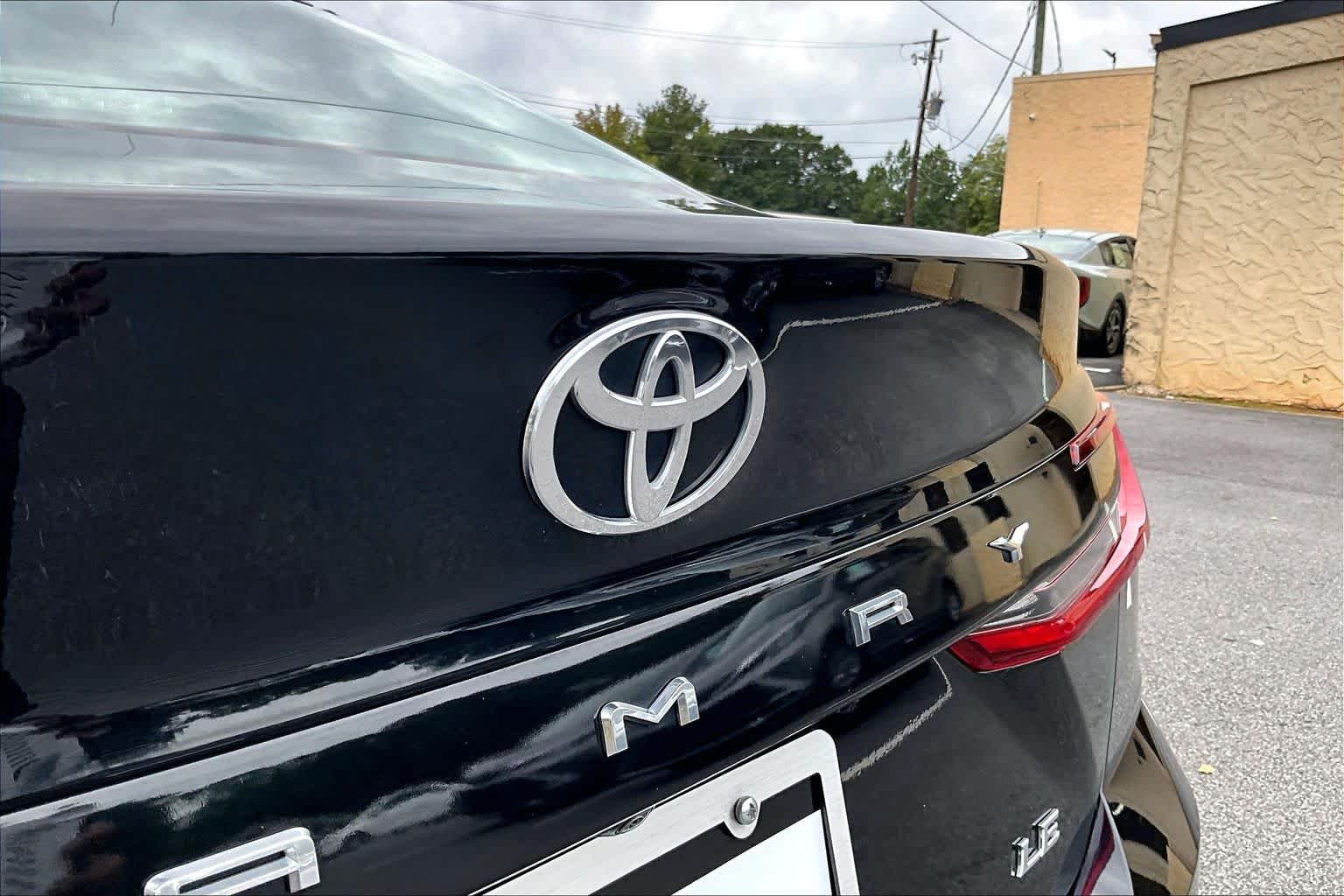 Used 2025 Midnight Black Metallic Toyota LE image 31