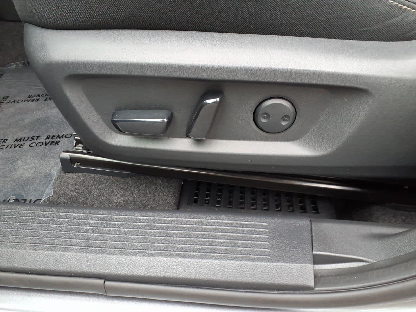 Used 2022 Gun Metallic Nissan SV image 17