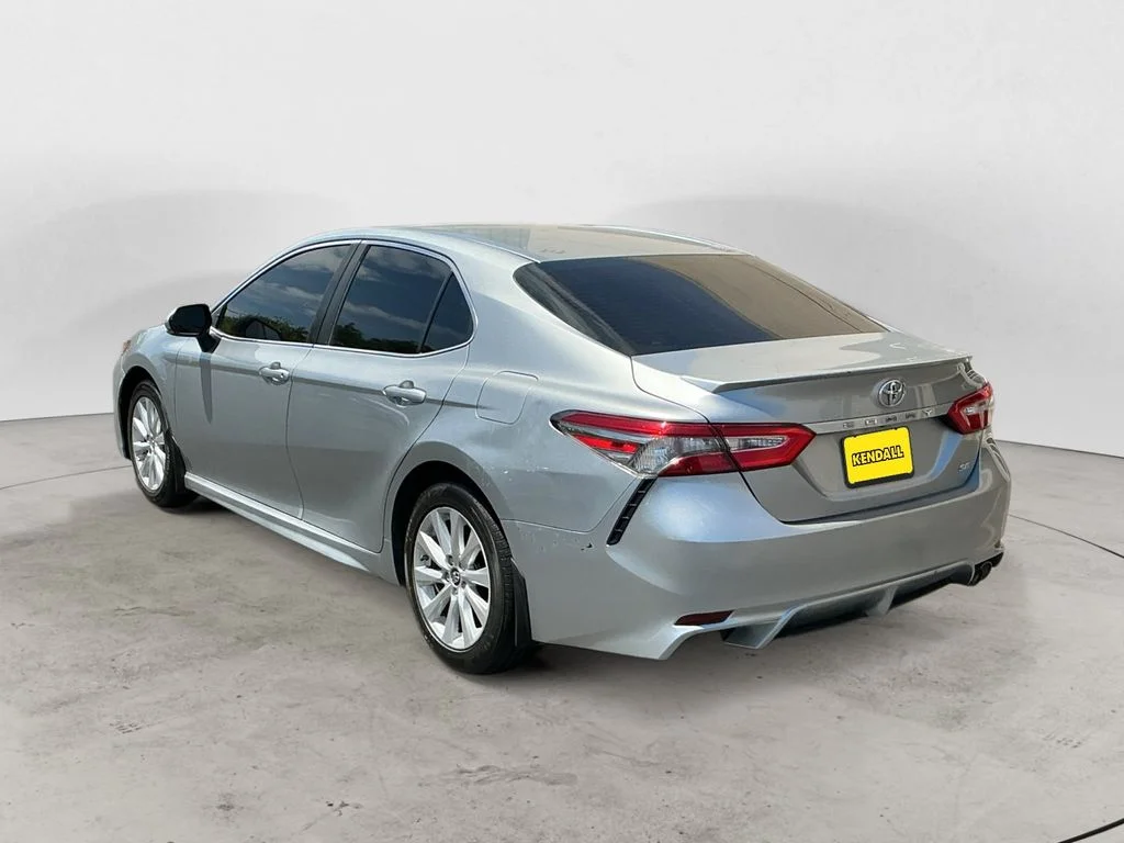 Used 2019 Silver Toyota SE image 7