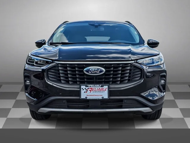 2025 Ford Escape Platinum
