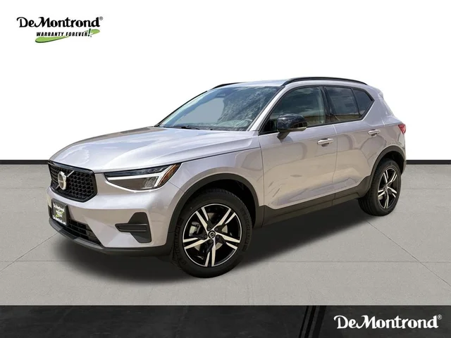 New 2026 Volvo XC40 B5 AWD Core
