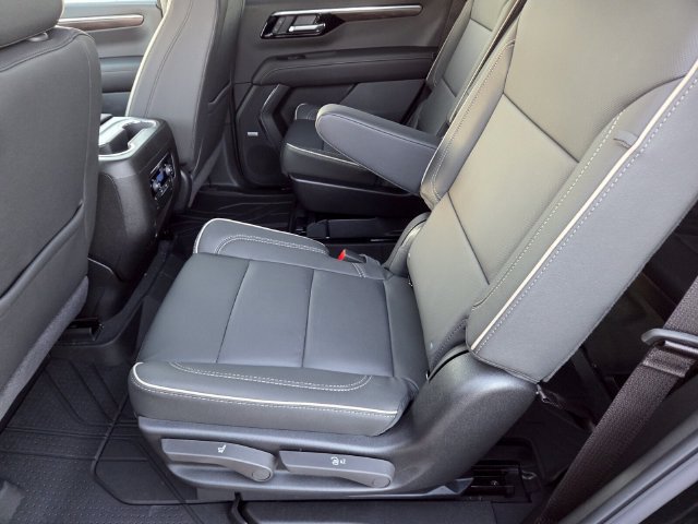 2027 Chevrolet Tahoe Premier - Photo 8