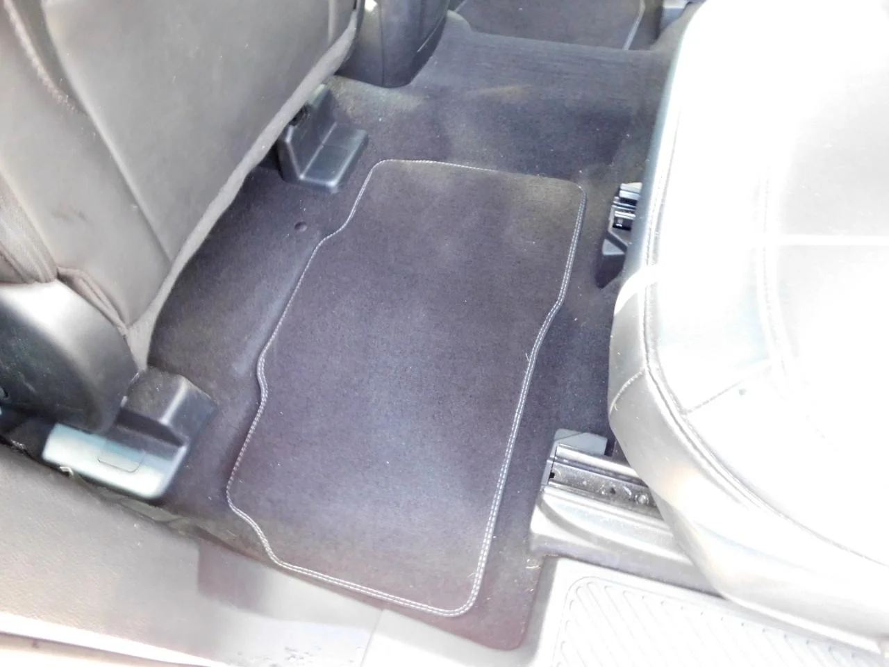 Used 2024 Carbonized Gray Metallic Ford XLT RWD image 27